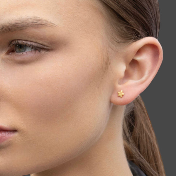 Kozma Stud Earrings - Gold