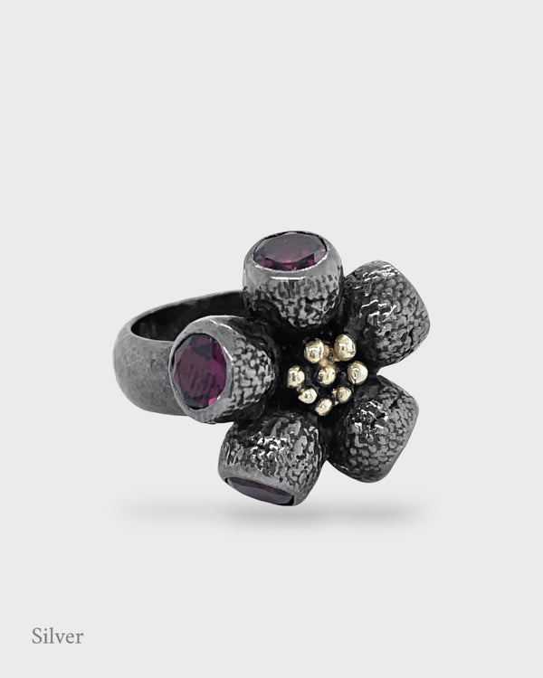 Ophelia Gumnut Flower Ring - Rhodolite Garnet - Black & Gold Vermeil