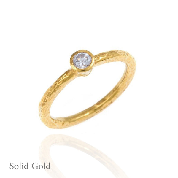 Laria Tiny Diamond Ring - Solid Gold