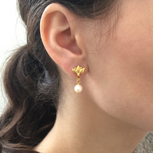 Small Lotus Drop Earrings - Pearl - Gold