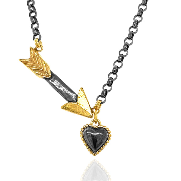 Isadora Arrow and Heart Necklace - Black & Gold
