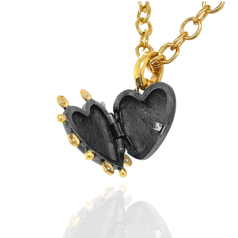 Valentina - Florentine Heart Locket - Black & Gold